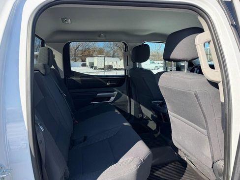 Used 2022 Toyota Tundra SR5 w/ SR5 Convenience Package image 11