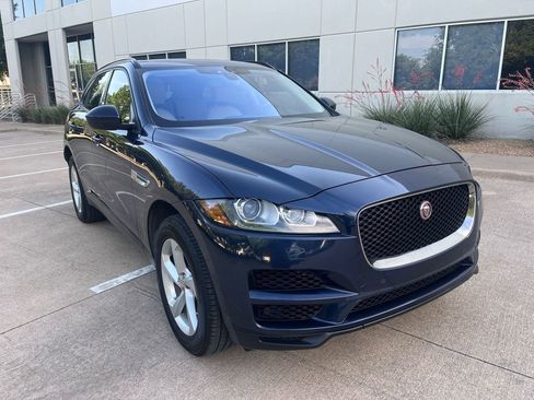 Used 2018 Jaguar F-PACE Premium AWD/4WD image 2
