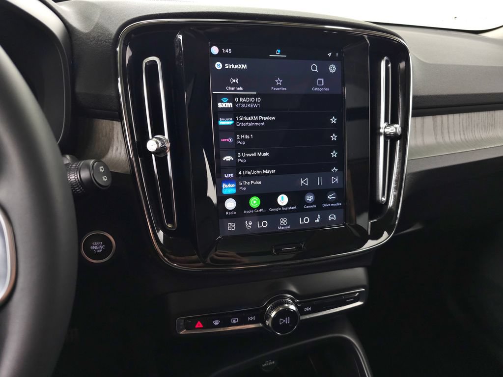 Certified 2024 Volvo XC40 B5 Ultimate w/ Climate Package AWD/4WD image 23
