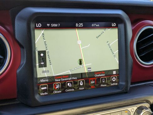 Used 2022 Jeep Wrangler Unlimited Rubicon w/ LED Lighting Group image 29