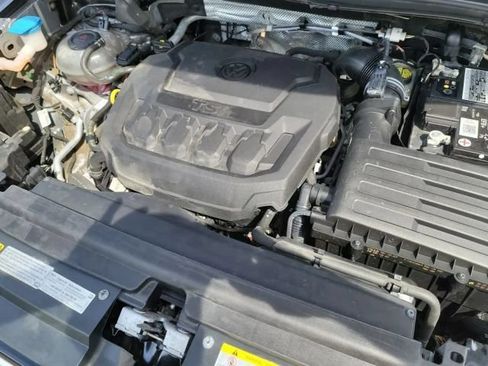 Used 2021 Volkswagen Tiguan SE w/ Panoramic Sunroof Package AWD/4WD image 38