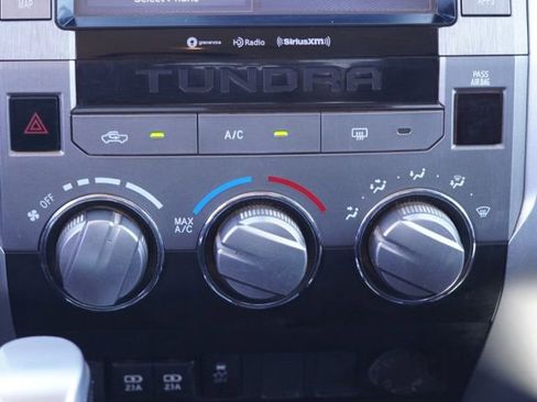 Used 2020 Toyota Tundra SR5 w/ SR5 Upgrade Package AWD/4WD image 32