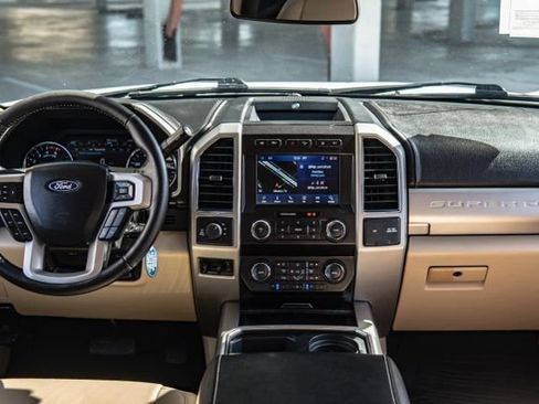 Used 2020 Ford F250 Lariat w/ Lariat Value Package image 21