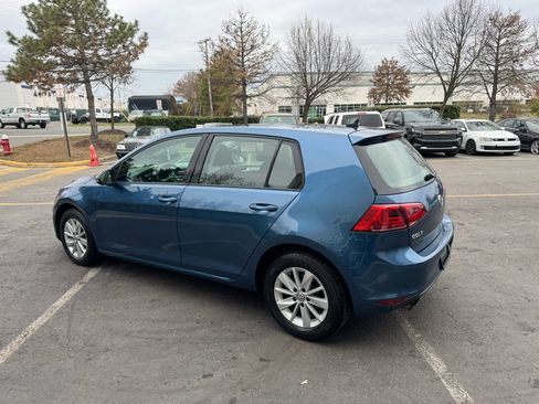 Used 2016 Volkswagen Golf S image 32