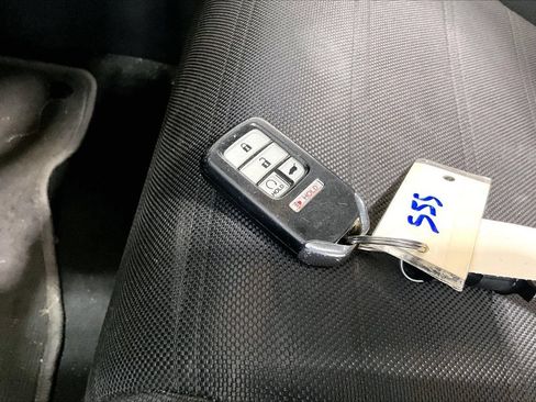 Used 2018 Honda CR-V EX image 19