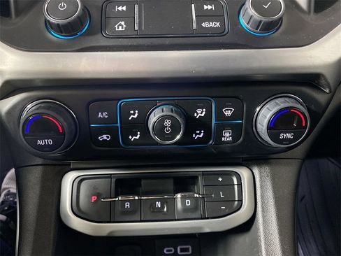 Certified 2023 GMC Acadia SLE w/ Driver Convenience Package image 18