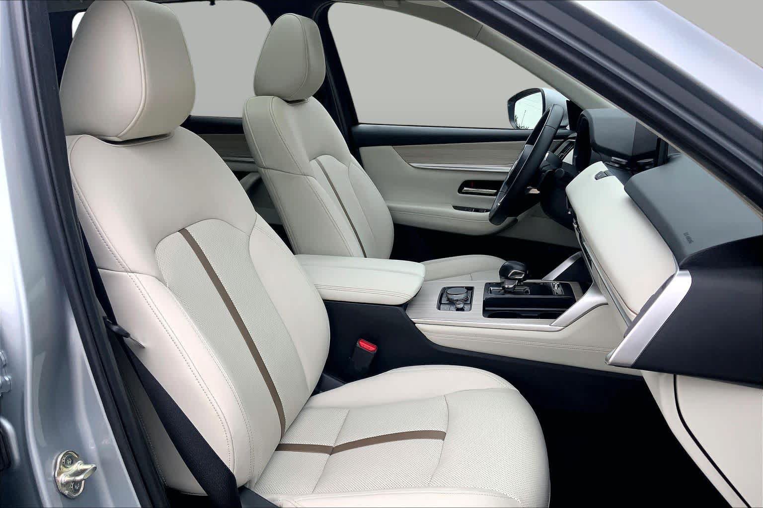 Certified 2024 MAZDA CX-90 Plug-In Hybrid w/ Premium Plus AWD/4WD image 8