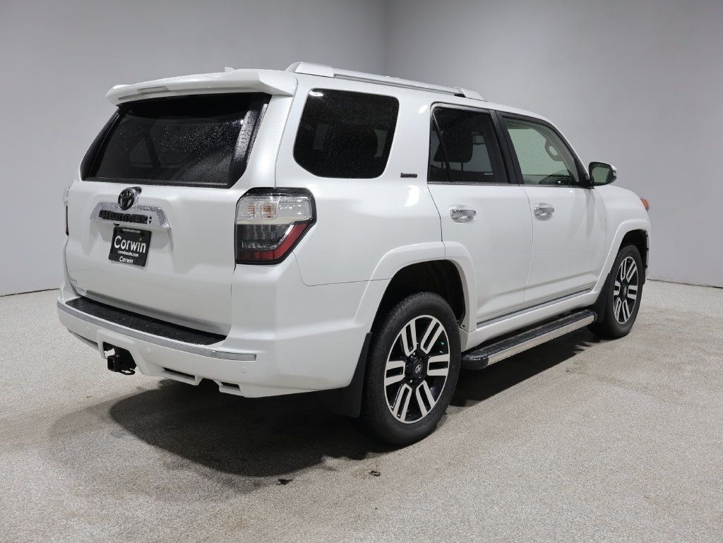 Used 2024 Toyota 4Runner Limited AWD/4WD image 2
