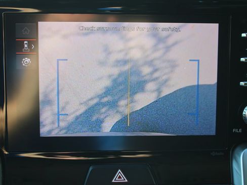 Certified 2023 Kia Sorento LX FWD image 47