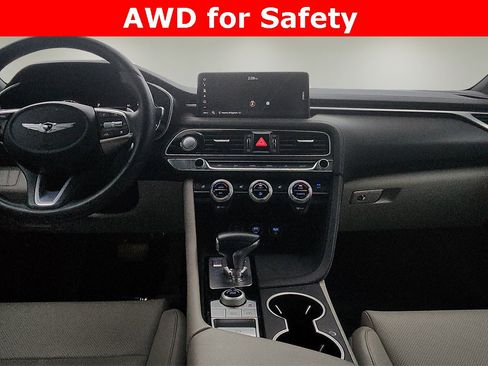 Used 2022 Genesis G70 2.0T image 18