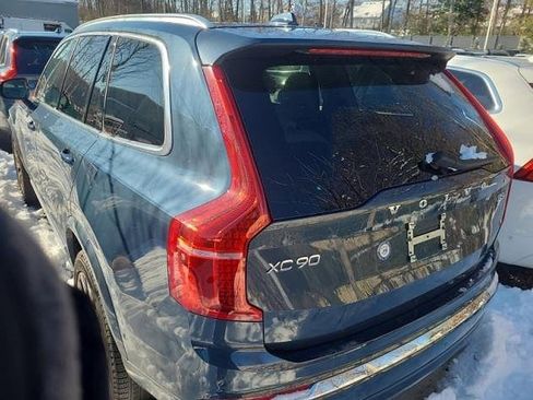 Certified 2024 Volvo XC90 B5 Plus image 4