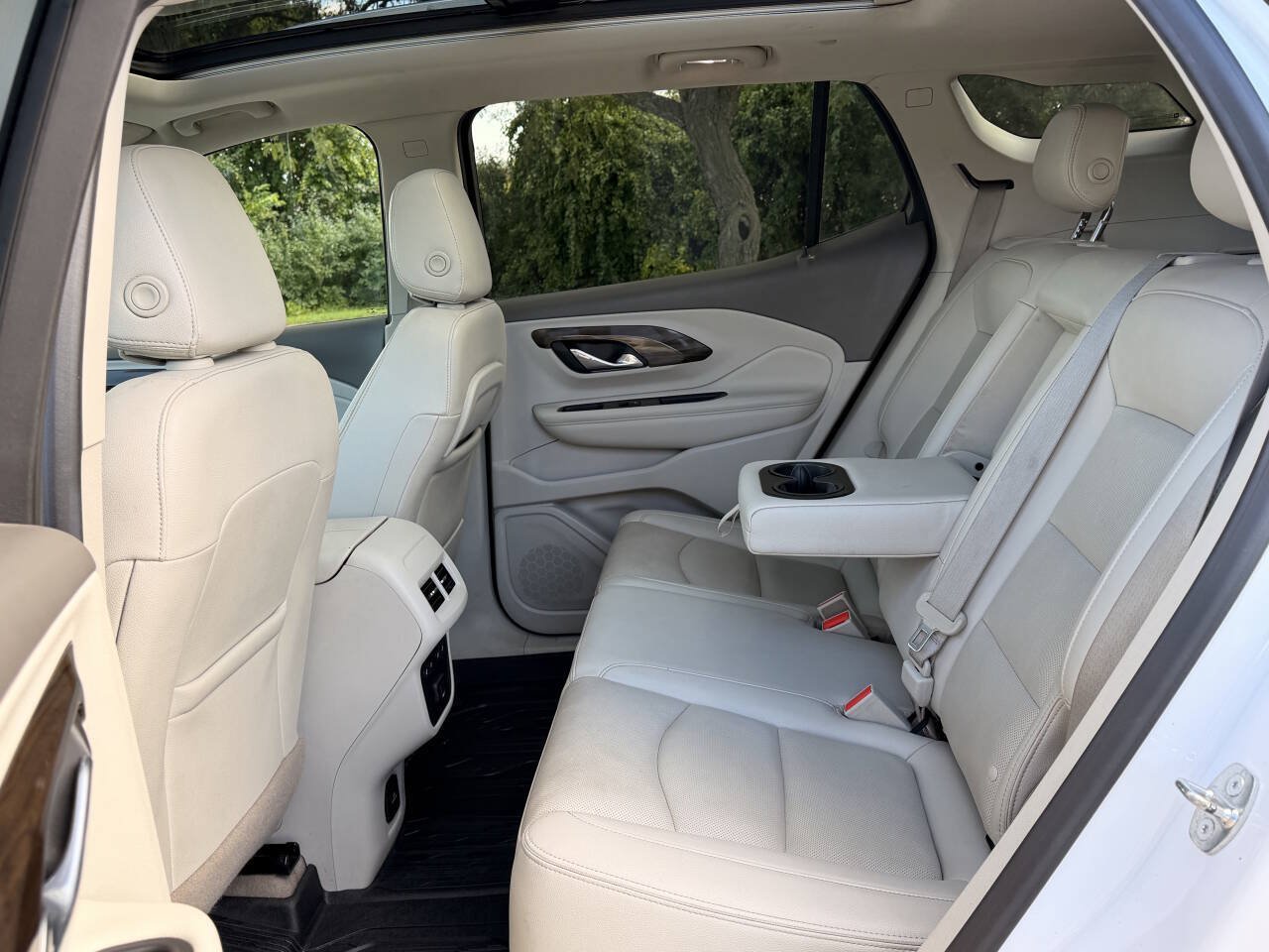 Used 2019 GMC Terrain Denali w/ Advanced Safety Package AWD/4WD image 25