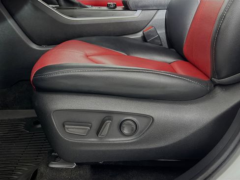 Used 2023 Toyota Highlander XSE image 20