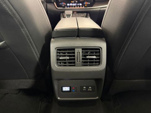 Used 2021 Nissan Rogue SL FWD image 25