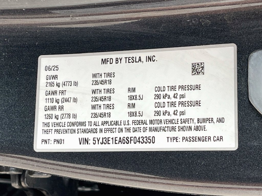 Used 2025 Tesla Model 3 Long Range RWD image 32