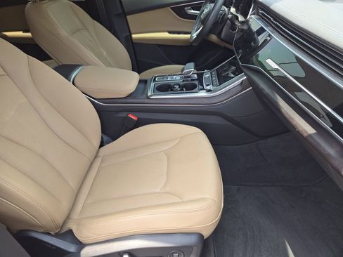 Used 2023 Audi Q7 3.0T Premium Plus AWD/4WD image 15
