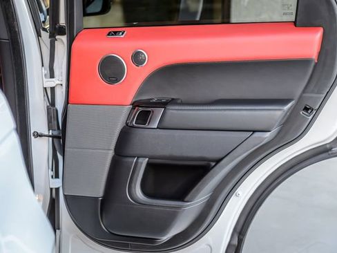 Used 2018 Land Rover Range Rover Sport Supercharged image 54