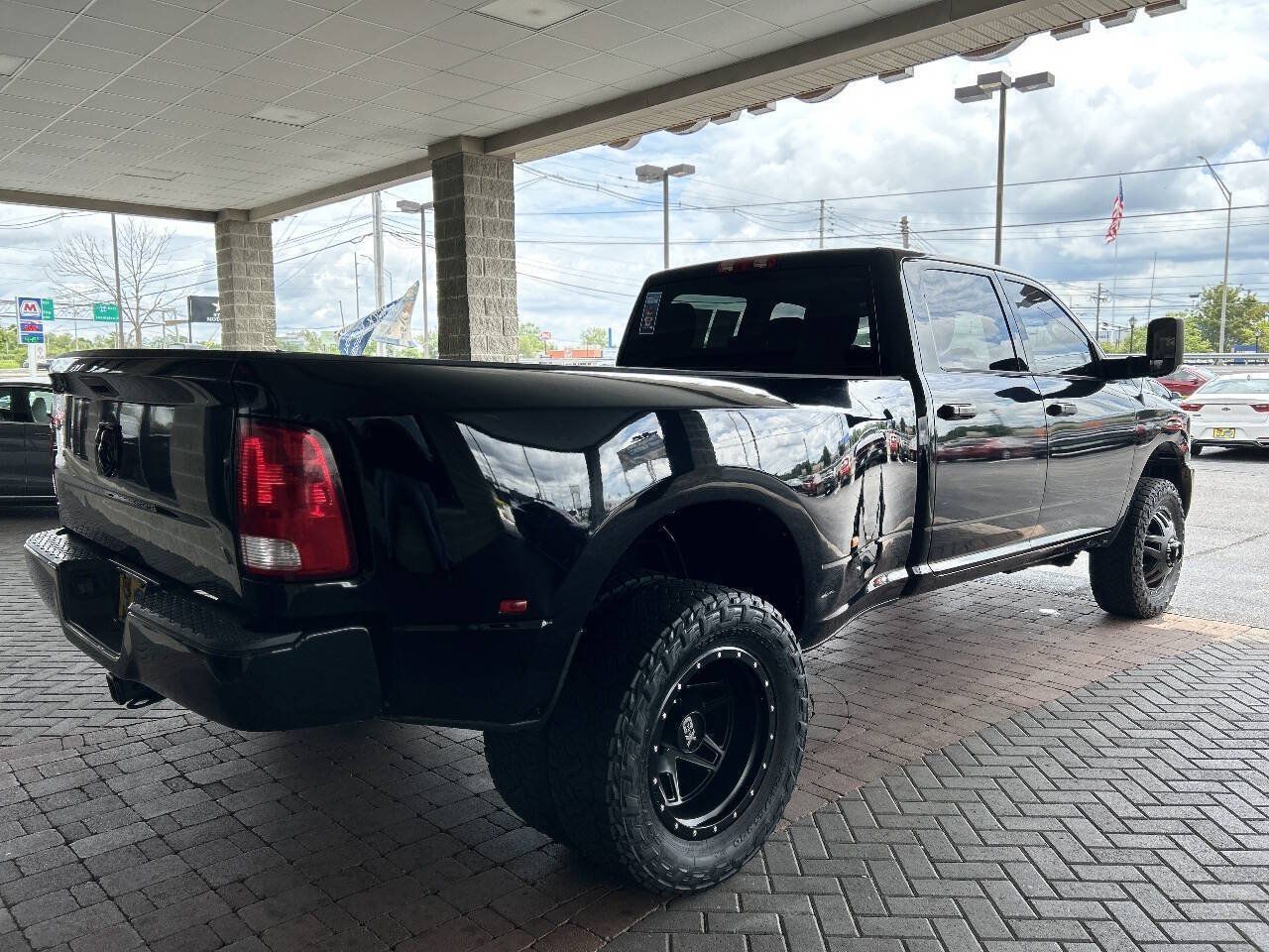 Used 2013 RAM 3500 Tradesman w/ Chrome Appearance Group AWD/4WD image 11