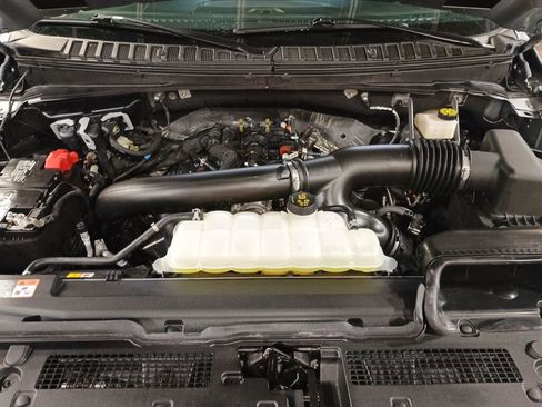 Used 2024 Ford Expedition Limited image 33