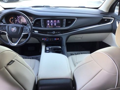Used 2024 Buick Enclave Avenir image 20