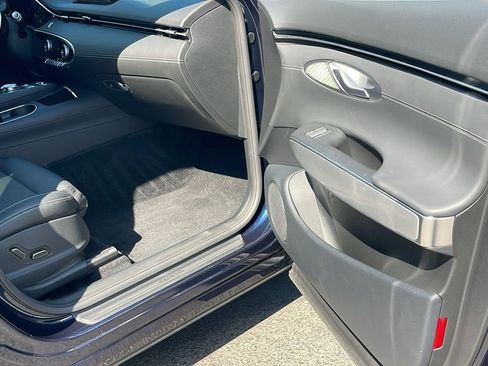 Used 2025 Genesis GV70 2.5T w/ Select Package image 35