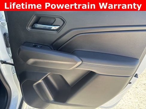 Used 2024 Chevrolet Colorado LT w/ LT Convenience Package image 21