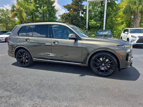 Certified 2024 BMW X7 xDrive40i w/ M Sport Package AWD/4WD image 1