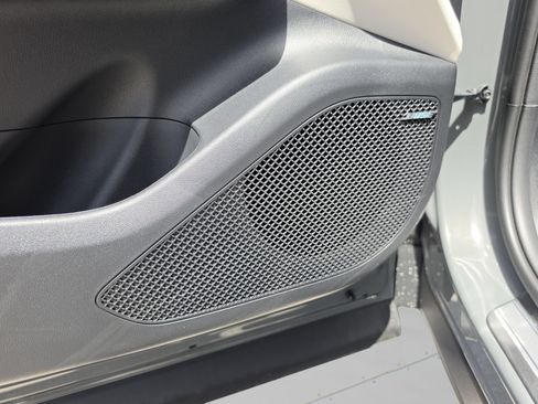 New 2026 Hyundai Tucson Limited FWD image 24