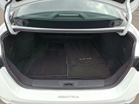 Certified 2025 Nissan Sentra SV FWD image 29