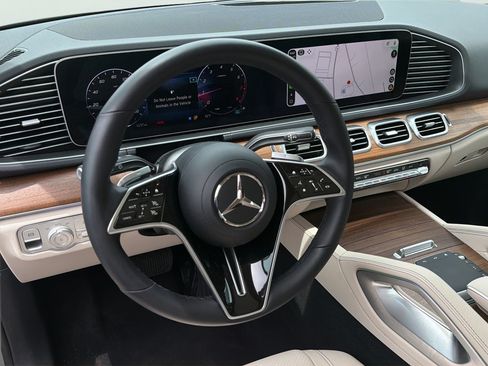 Certified 2026 Mercedes-Benz GLE 350 4MATIC image 11