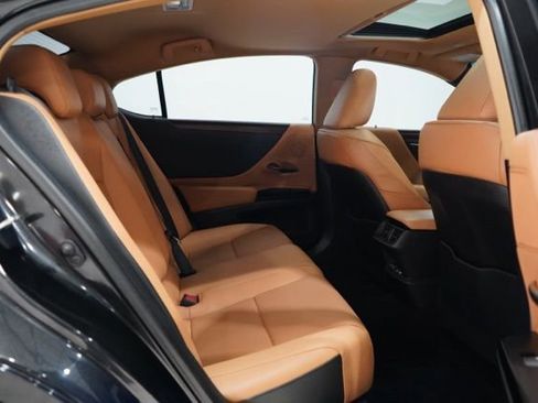 Used 2024 Lexus ES 350 w/ Premium Package FWD image 36