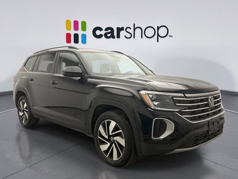 Used 2025 Volkswagen Atlas SE image 5