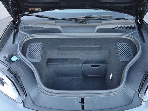 Used 2025 Porsche Macan 4 Electric image 55