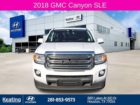 Used 2018 GMC Canyon SLE w/ SLE Convenience Package image 2