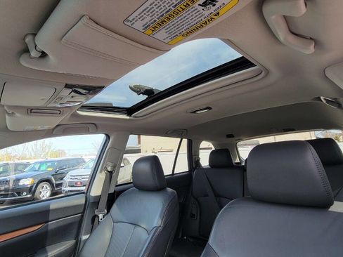 Used 2014 Subaru Outback 2.5i Limited AWD/4WD image 17