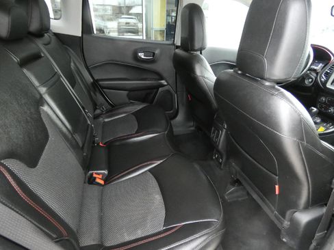 Used 2020 Jeep Compass Trailhawk w/ Cold Weather Group image 16
