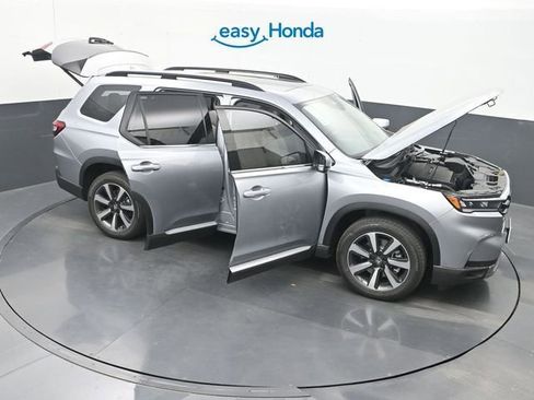 New 2025 Honda Pilot Touring image 40