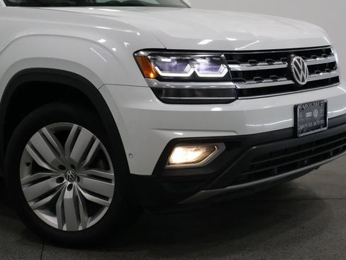 Used 2019 Volkswagen Atlas SEL Premium image 3