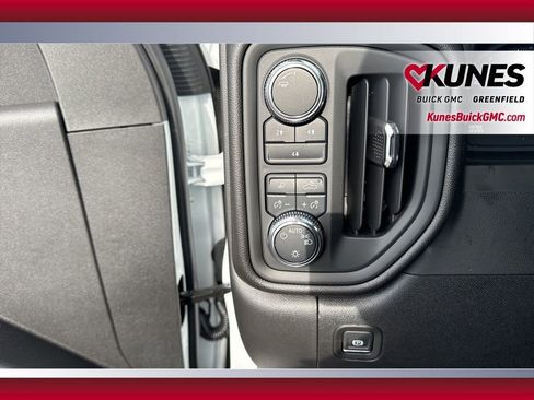 New 2025 GMC Sierra 3500 Pro image 16