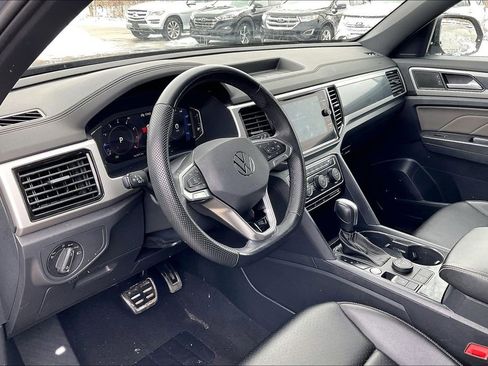 Used 2023 Volkswagen Atlas Cross Sport SEL R-Line image 14