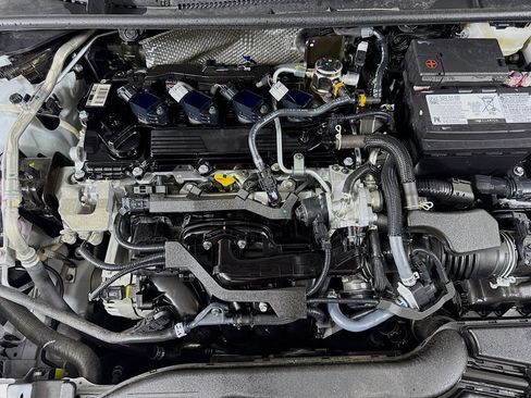 Used 2025 Toyota Corolla LE image 38