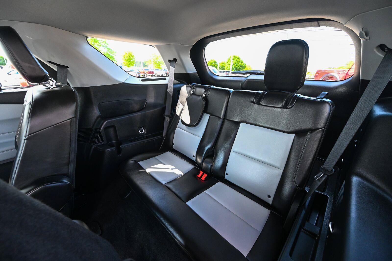 Certified 2024 Ford Explorer XLT AWD/4WD image 22