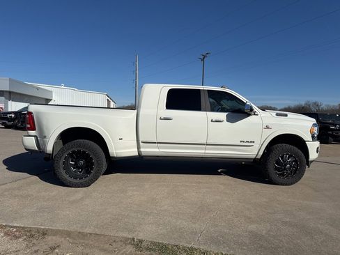 Used 2019 RAM 3500 Limited image 3