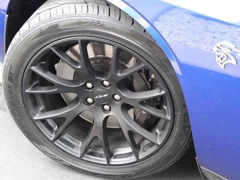 Used 2019 Dodge Challenger SRT Hellcat RWD image 30