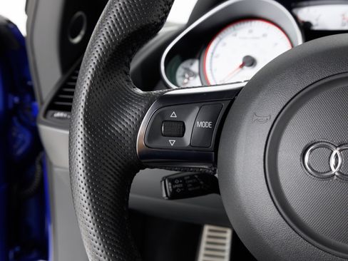 Used 2012 Audi R8 V10 AWD/4WD image 17