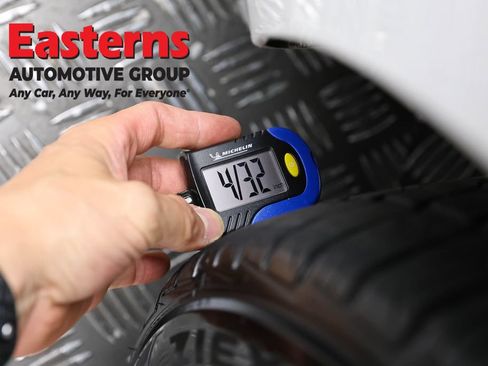 Used 2023 Nissan Versa SV FWD image 26
