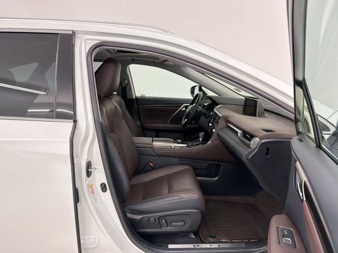 Used 2019 Lexus RX 350L w/ Premium Package image 28