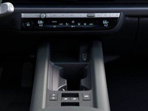 New 2025 Hyundai Ioniq 6 SE image 16