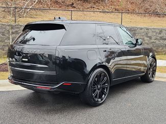 Used 2025 Land Rover Range Rover SE video 2