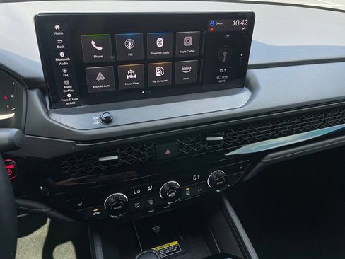 Used 2025 Honda Accord Sport image 18